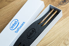 Mit Ihrem Logo bedruckte oder gravierte Essstäbchen von logochopsticks.com: Chopsticks als Werbeartikel für jede Auflage und jed
