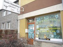 HUNDE u.-KATZENFRISEURSALON JOANA
www.hundesalon-joana.beepworld.de
2301 Gross Enzersdorf
Schlosshoferstr.14