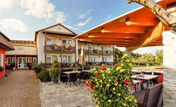 Hotel-Gasthof-Restaurant Teuschler-Mogg
Urlaub, Ferien, Bad Waltersdorf, Thermen, Golf, Unterkunft, Hotel, Restaurant, Essen, S