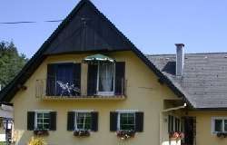 Alpengasthaus Gregorhans‘l eGasthaus zum Wohlfühlen Genießen und Gast sein. Fam Heike und Hans-Peter Engstler. Kruckenberg 19 85