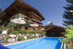 Appartementenhaus mit Sauna und Schwimmbad, auch für Gruppen bis 28 Personen