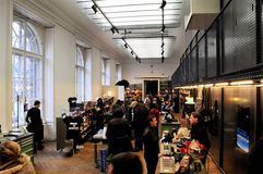 Ausgewähltes internationales und junges österreichisches Design, Designklassiker und Neuentdeckungen... im MAK Design Shop