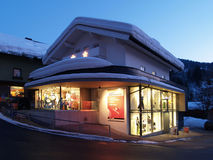 Für Ihren Skiurlaub in der Salzburger Sportwelt Amade, Sportshop Obermoser, Verkauf, Skirent, bester Preis und Service