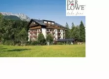 Hotel Der Löwe umgeben von den imposanten Leoganger Steinbergen