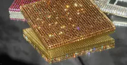 Crstal Spellbound  von Diametral. Mit 97.500 geschliffenenen Swarovski Kristallen per m2 das wohl exklusivste Baumaterial.